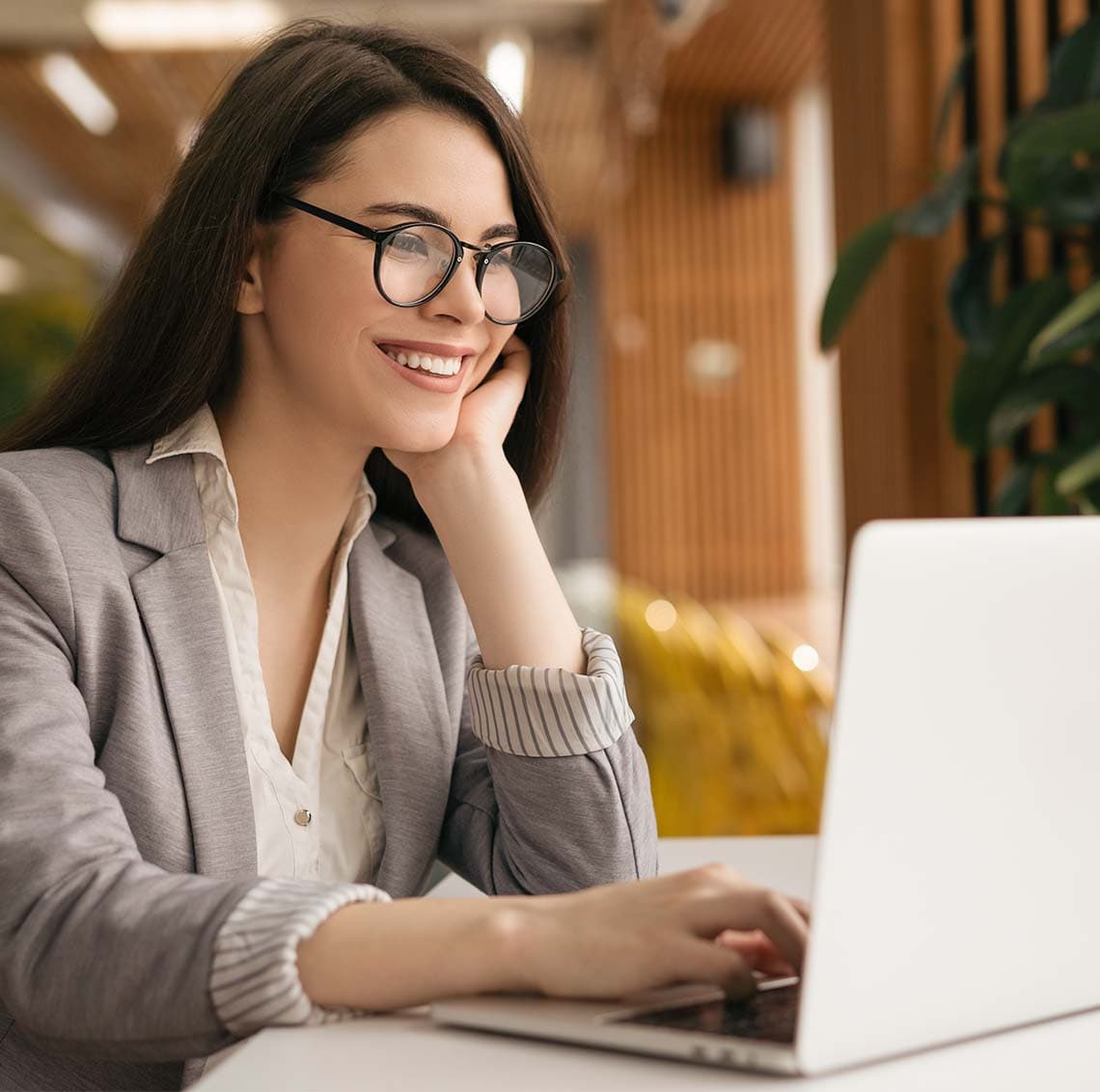 50-50-media-promo/50_50_students_connected_wbst2724