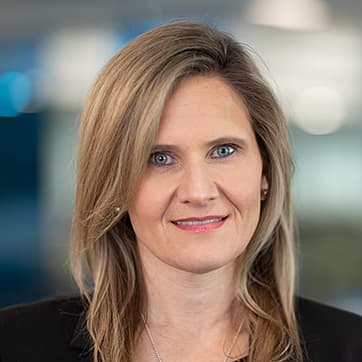 Executives/50_50_holly_schissel